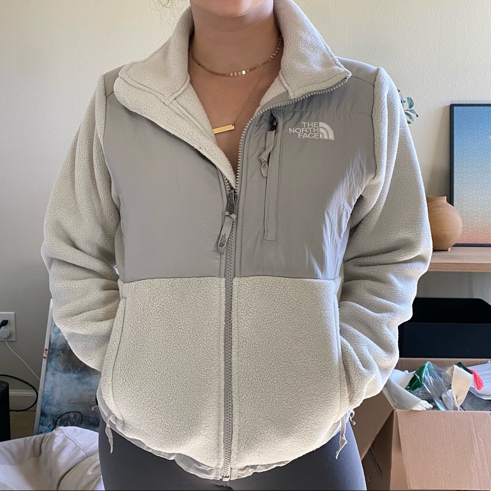 White and Grey North Face Denali Jacket XS